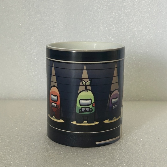 Among Us Heat Sensitive Color Changing Mug, 11oz - Picture 5 of 8